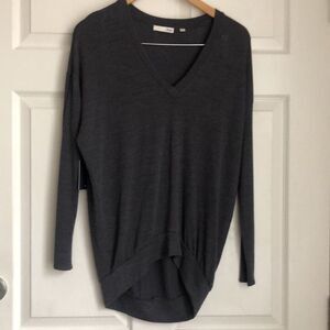 NEW ARITZIA WILFRED FREE Devinette VNeck Long Sleeve Shirt Gray OVERSIZED XXS